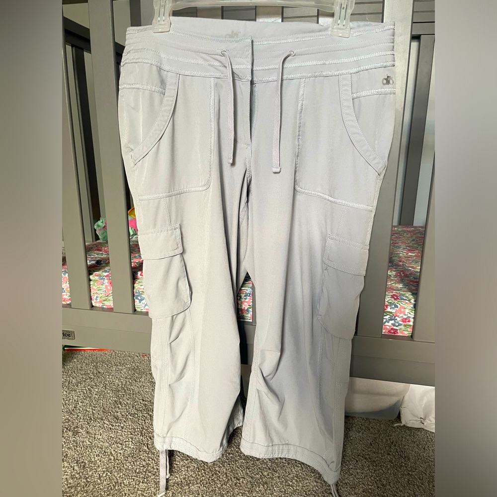 alo y2k capris/jogger low rise